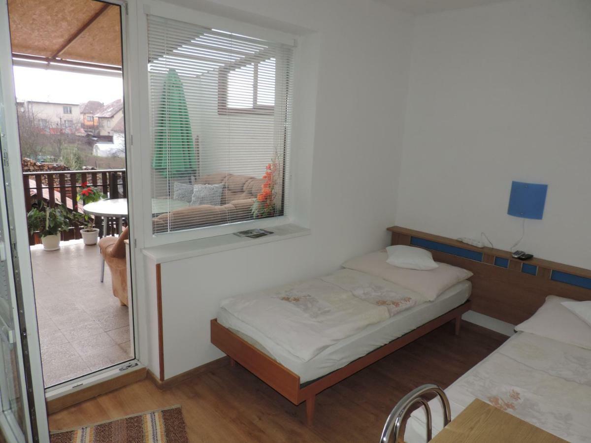 Privat Alfa Apartment Hrabusice Bagian luar foto