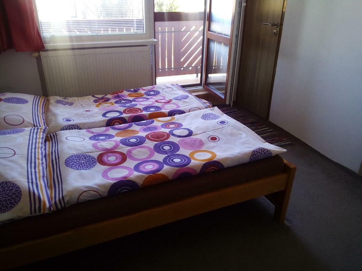 Privat Alfa Apartment Hrabusice Bagian luar foto