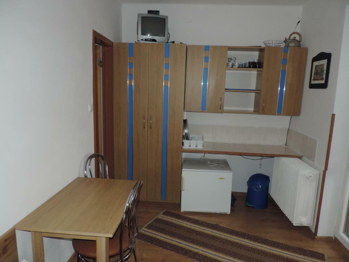 Privat Alfa Apartment Hrabusice Bagian luar foto